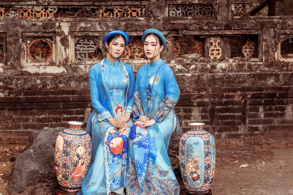 Hoa hậu Ngọc Hân thân thiết với Hồng Quế và “nàng thơ xứ Huế” - 8 Hoa hậu Ngọc Hân thân thiết với Hồng Quế và “nàng thơ xứ Huế” - 8