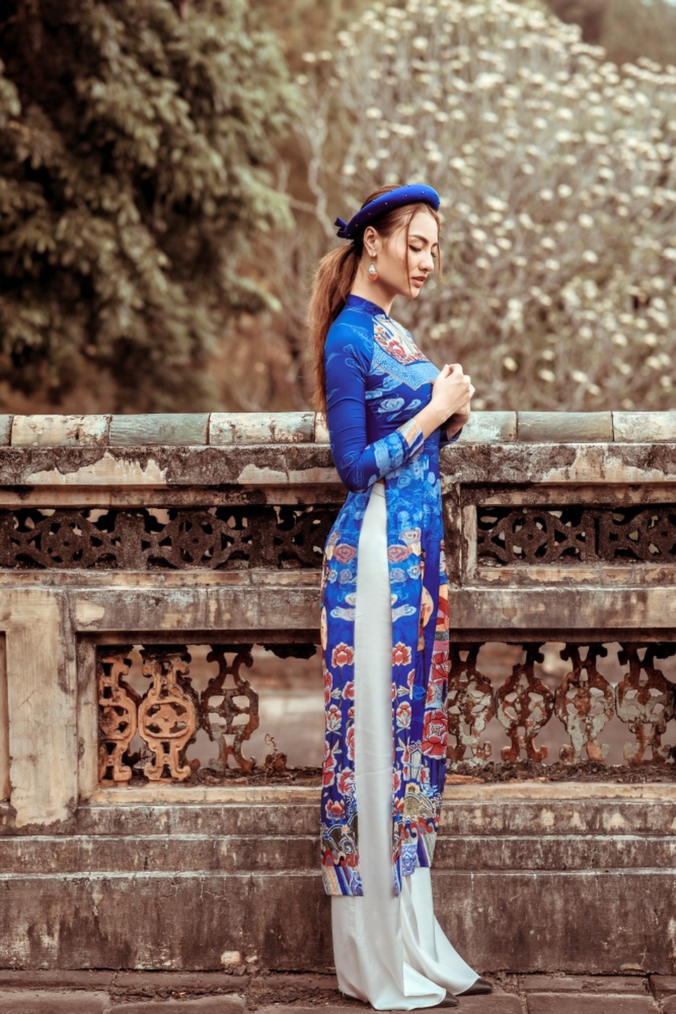 Hoa hậu Ngọc Hân thân thiết với Hồng Quế và “nàng thơ xứ Huế” - 20 Hoa hậu Ngọc Hân thân thiết với Hồng Quế và “nàng thơ xứ Huế” - 20