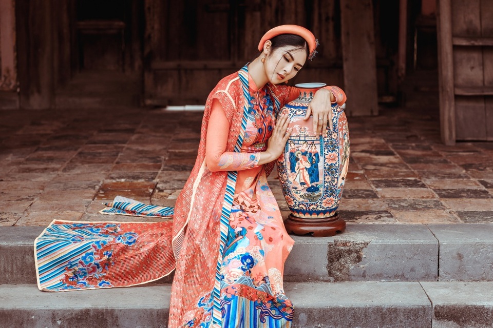 Hoa hậu Ngọc Hân thân thiết với Hồng Quế và “nàng thơ xứ Huế” - 7 Hoa hậu Ngọc Hân thân thiết với Hồng Quế và “nàng thơ xứ Huế” - 7