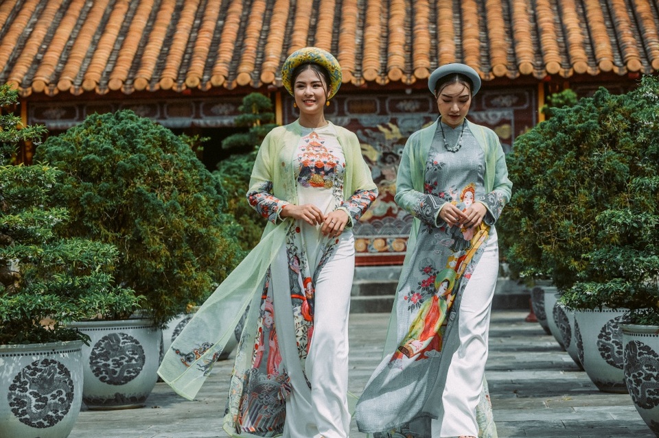 Hoa hậu Ngọc Hân thân thiết với Hồng Quế và “nàng thơ xứ Huế” - 17 Hoa hậu Ngọc Hân thân thiết với Hồng Quế và “nàng thơ xứ Huế” - 17