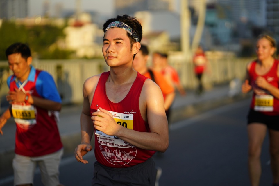 Đường đua marathon giống cuộc sống thế nào và có thể thay đổi cuộc đời bạn ra sao? - 2 Đường đua marathon giống cuộc sống thế nào và có thể thay đổi cuộc đời bạn ra sao? - 2