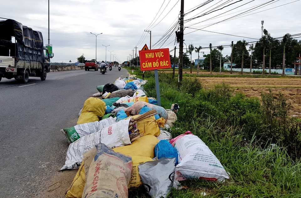 Quảng Nam yêu cầu cả hệ thống chính trị cùng xử lý rác Quảng Nam yêu cầu cả hệ thống chính trị cùng xử lý rác