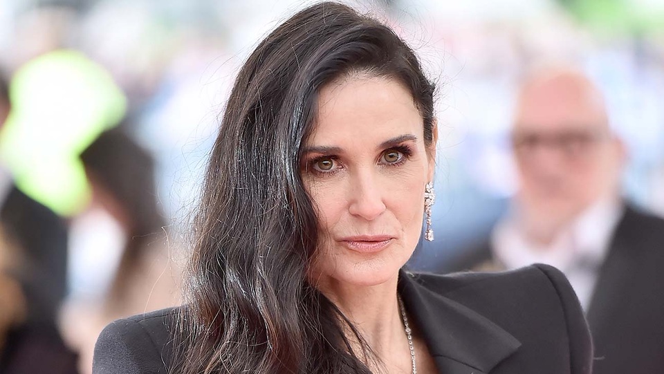 Demi Moore kể lại chuyện bị cưỡng bức ở tuổi 15 trong hồi ký - 6 Demi Moore kể lại chuyện bị cưỡng bức ở tuổi 15 trong hồi ký - 6