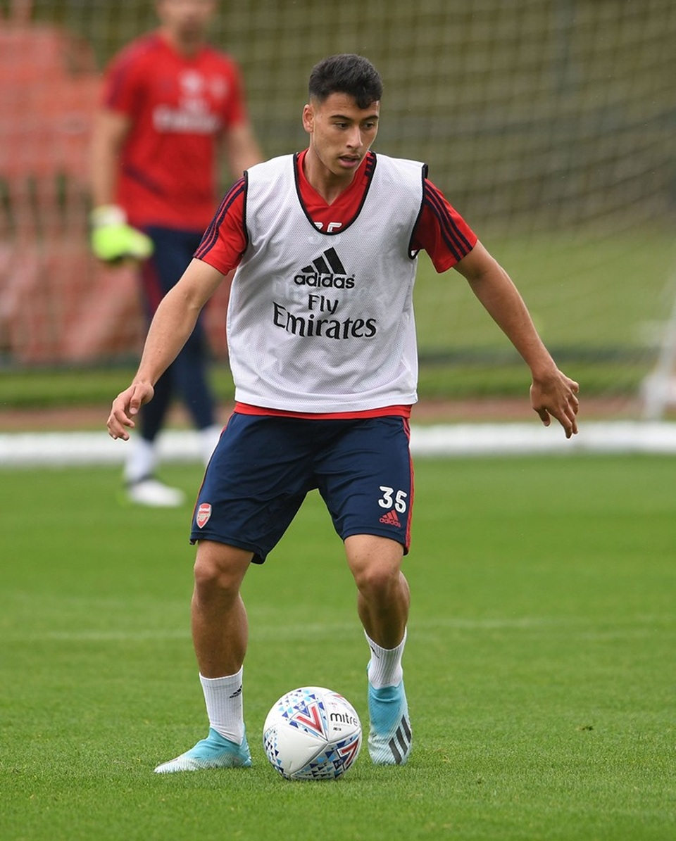 Arsenal luyện công bằng nhiều cầu thủ trẻ chờ League Cup - 12 Arsenal luyện công bằng nhiều cầu thủ trẻ chờ League Cup - 12