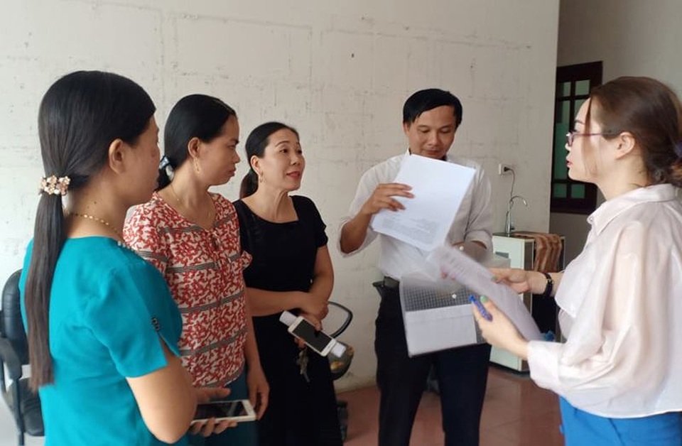 Vụ thuyên chuyển giáo viên ở Yên Định: Huyện sai sẽ sửa! - 1 Vụ thuyên chuyển giáo viên ở Yên Định: Huyện sai sẽ sửa! - 1