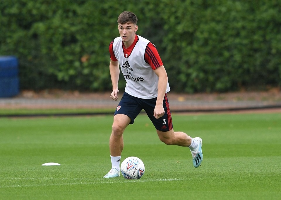 Arsenal luyện công bằng nhiều cầu thủ trẻ chờ League Cup - 6 Arsenal luyện công bằng nhiều cầu thủ trẻ chờ League Cup - 6