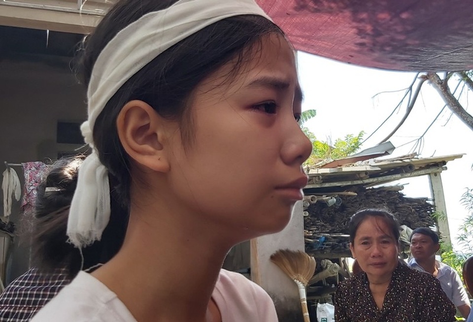 Tương lai mờ mịt của 2 đứa trẻ bỗng mồ côi cha mẹ - 8 Tương lai mờ mịt của 2 đứa trẻ bỗng mồ côi cha mẹ - 8