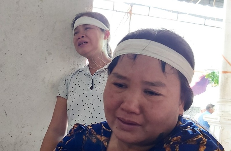 Tương lai mờ mịt của 2 đứa trẻ bỗng mồ côi cha mẹ - 6 Tương lai mờ mịt của 2 đứa trẻ bỗng mồ côi cha mẹ - 6