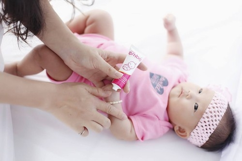Cách xử lý nhanh và dứt điểm chàm sữa ở trẻ - 3 Cách xử lý nhanh và dứt điểm chàm sữa ở trẻ - 3