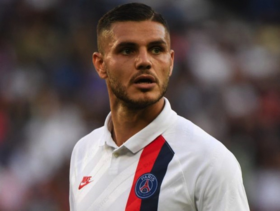 Icardi bị đồng đội mới “ngó lơ” vì mang tiếng cướp vợ đàn anh - 1 Icardi bị đồng đội mới “ngó lơ” vì mang tiếng cướp vợ đàn anh - 1