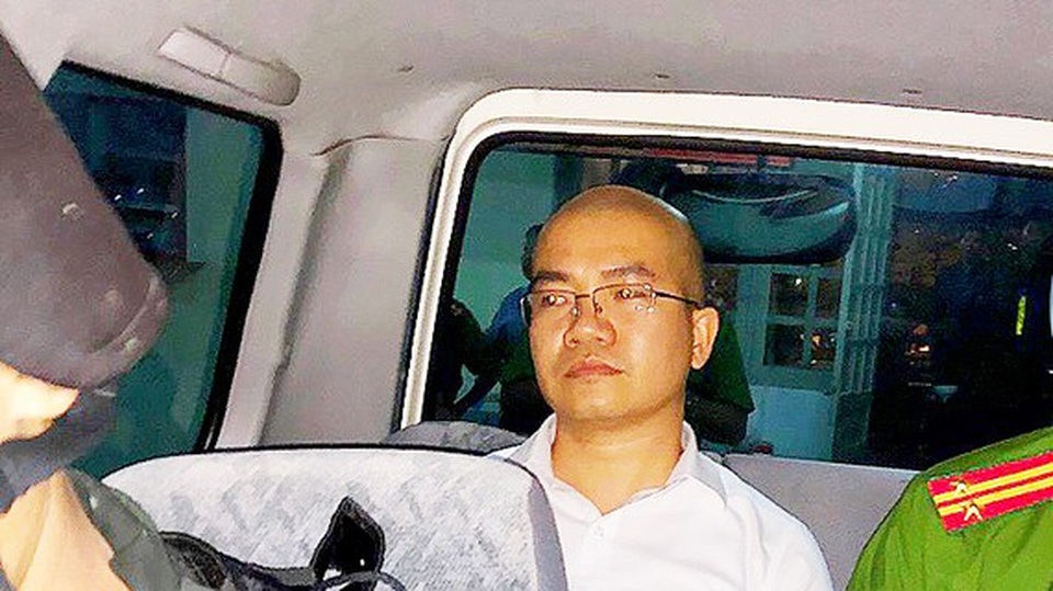Khởi tố, bắt tạm giam Chủ tịch HĐQT Công ty Alibaba Nguyễn Thái Luyện - 1 Khởi tố, bắt tạm giam Chủ tịch HĐQT Công ty Alibaba Nguyễn Thái Luyện - 1