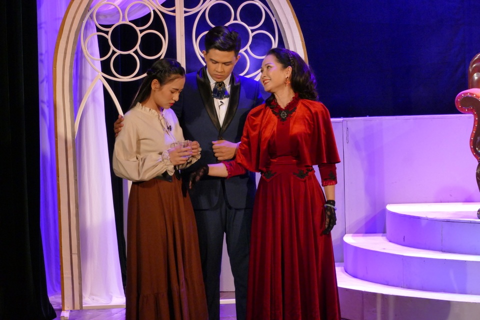 “Người mẹ trước vành móng ngựa” là vở kịch cuối cùng của NSND Doãn Hoàng Giang? - 1