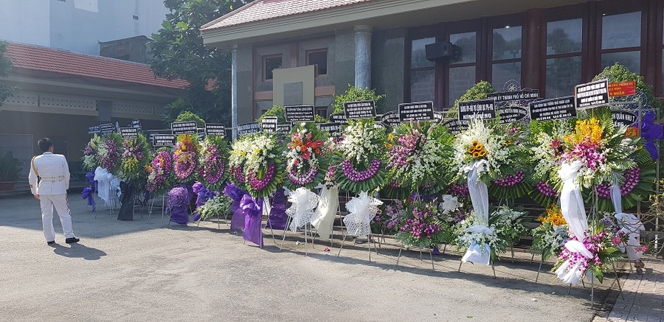 Đồng đội lưu luyến tiễn đưa Anh hùng Đại tá phi công Nguyễn Văn Bảy - 6 Đồng đội lưu luyến tiễn đưa Anh hùng Đại tá phi công Nguyễn Văn Bảy - 6