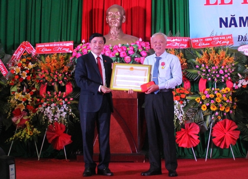 Trên 9.500 học sinh, sinh viên trường ĐH Tây Nguyên bước vào năm học mới - 1 Trên 9.500 học sinh, sinh viên trường ĐH Tây Nguyên bước vào năm học mới - 1