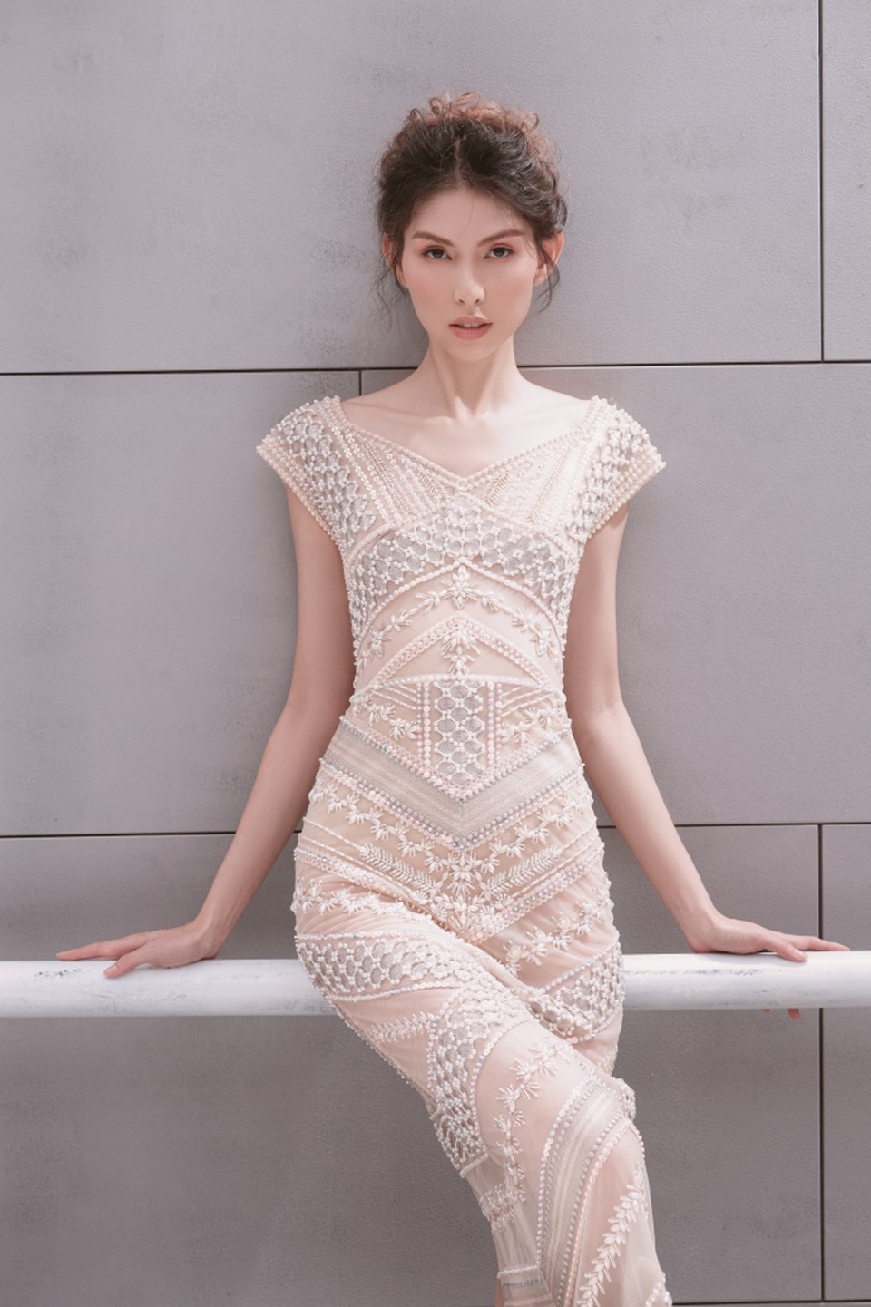 Người mẫu Thuỳ Dương khoe thân hình “mình hạc xương mai” - 5 Người mẫu Thuỳ Dương khoe thân hình “mình hạc xương mai” - 5