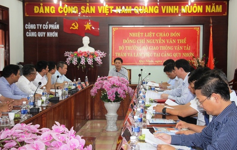 Khiển trách Phó Tổng Giám đốc Công ty cổ phần Cảng Quy Nhơn - 1 Khiển trách Phó Tổng Giám đốc Công ty cổ phần Cảng Quy Nhơn - 1