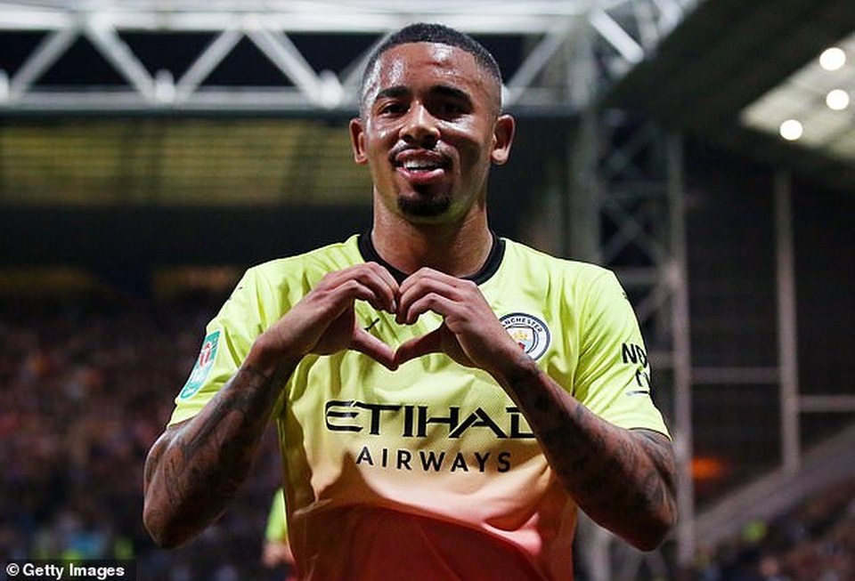 Man City khởi động dễ dàng ở League Cup, Tottenham thua sốc - 1 Man City khởi động dễ dàng ở League Cup, Tottenham thua sốc - 1