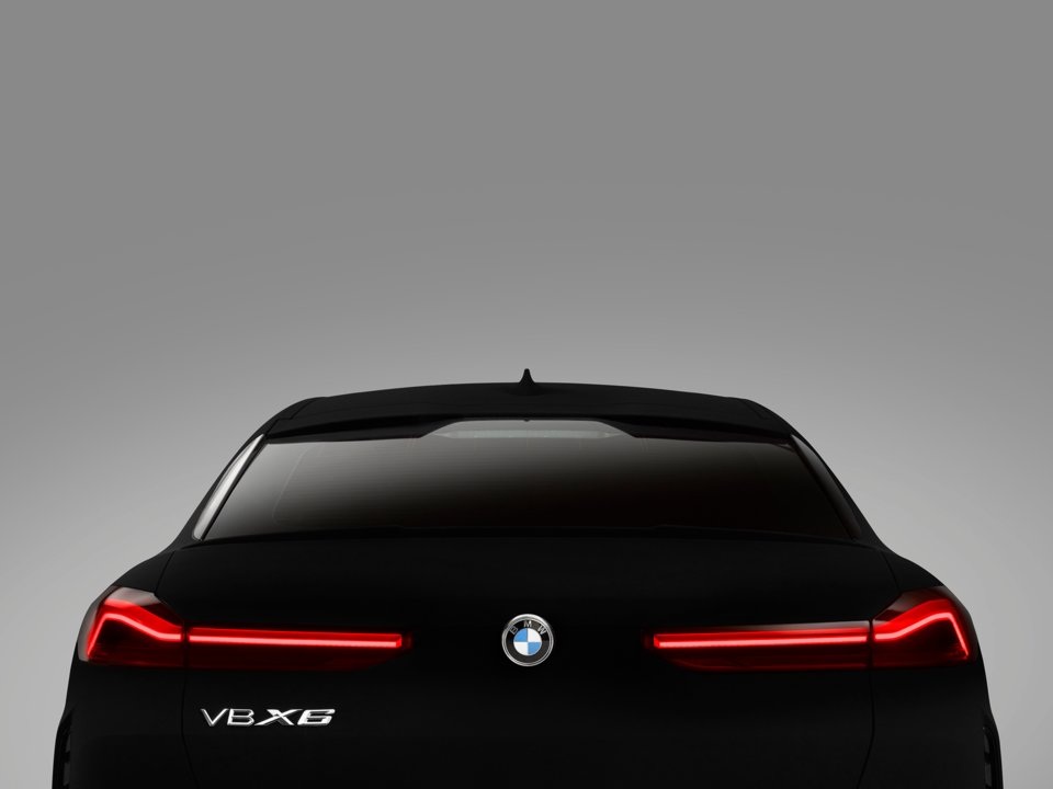 BMW X6 Vantablack - Chiếc X6 đen nhất thế giới - 2 BMW X6 Vantablack - Chiếc X6 đen nhất thế giới - 2