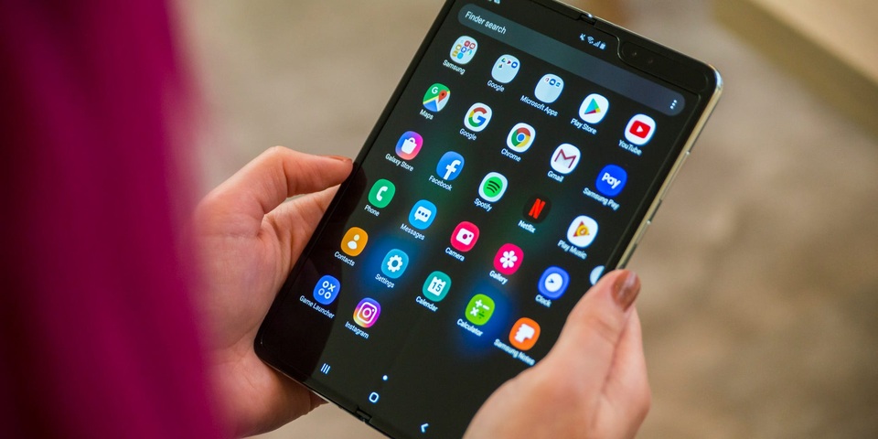 Chi phí thay màn hình cho Galaxy Fold có thể lên tới 14 triệu đồng - 1