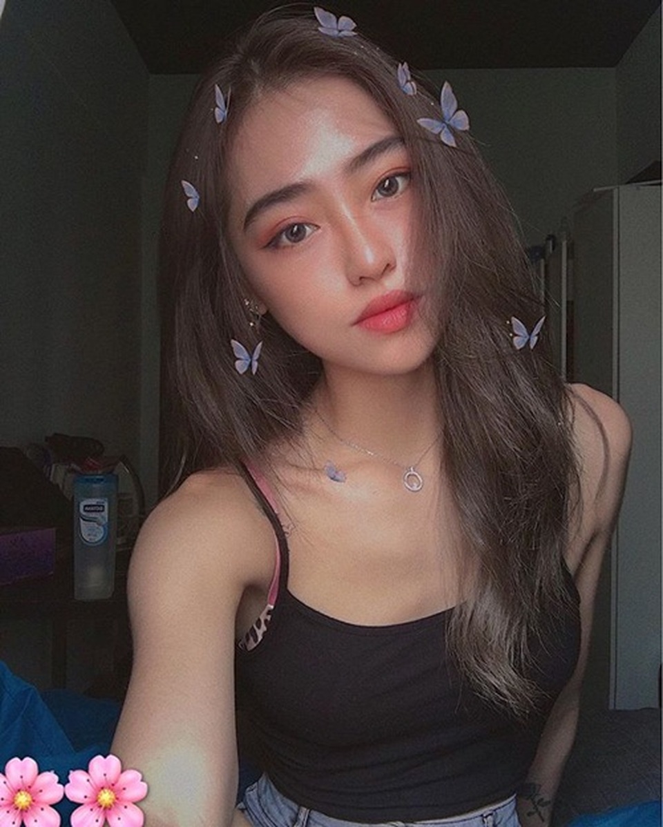 Hot girl 19 tuổi sở hữu vòng eo con kiến khiến bao người ngưỡng mộ - 4 Hot girl 19 tuổi sở hữu vòng eo con kiến khiến bao người ngưỡng mộ - 4