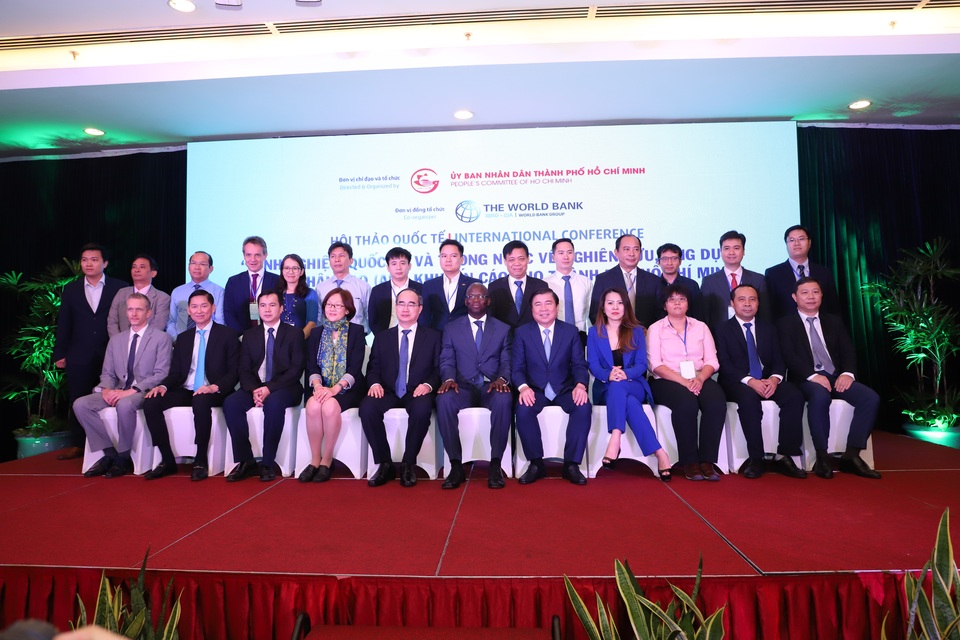 Hội thảo về ứng dụng trí tuệ nhân tạo và khuyến cáo cho Thành phố HCM - 1 Hội thảo về ứng dụng trí tuệ nhân tạo và khuyến cáo cho Thành phố HCM - 1