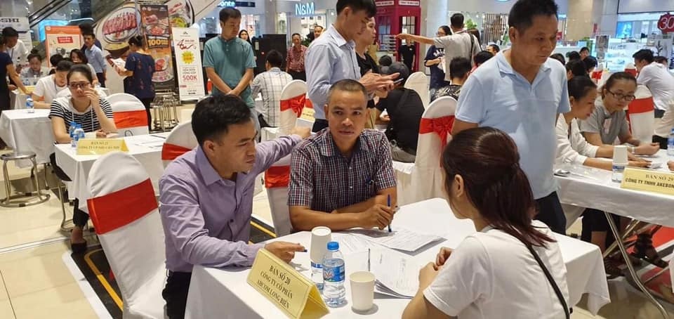 Cần cân nhắc việc giảm chi phí chi trả trợ cấp thất nghiệp - 2 Cần cân nhắc việc giảm chi phí chi trả trợ cấp thất nghiệp - 2