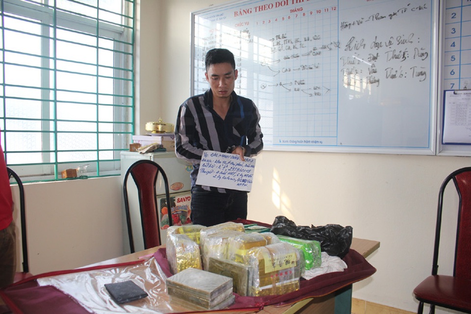 Bắt 4 đối tượng vận chuyển lượng ma túy khủng - 1 Bắt 4 đối tượng vận chuyển lượng ma túy khủng - 1