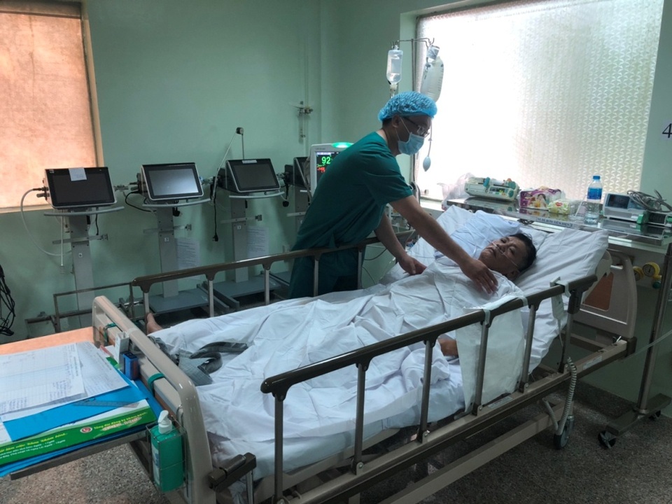 Phẫu thuật thành công  u “khủng” màng ngoài tim cho người đàn ông 57 tuổi - 1