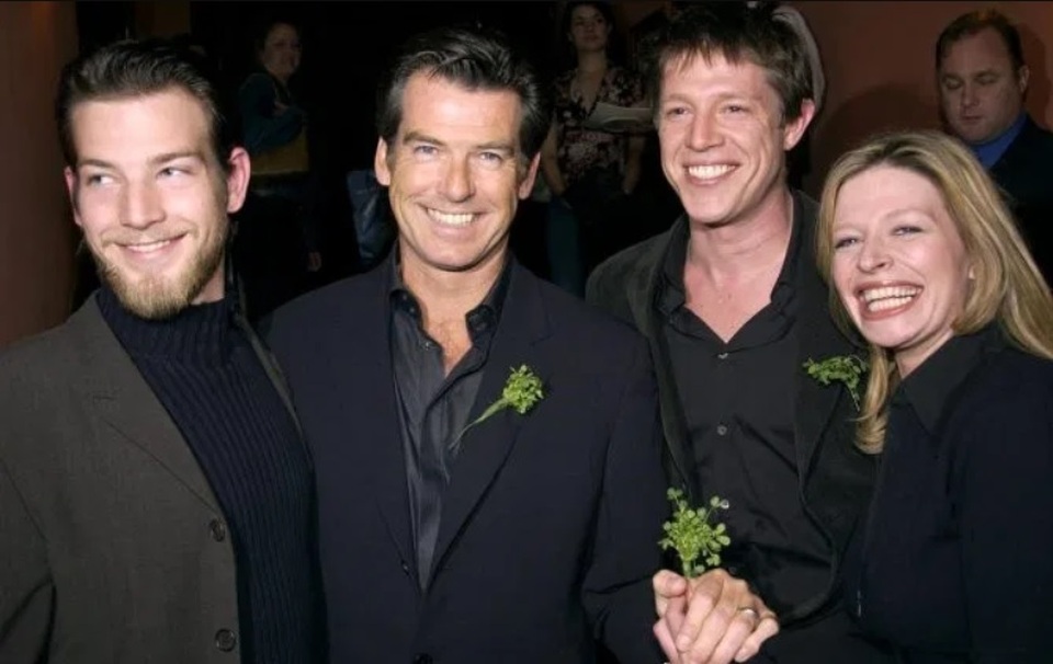 Cuộc sống của người con trai nghiện ngập bị tài tử Pierce Brosnan từ mặt - 6 Cuộc sống của người con trai nghiện ngập bị tài tử Pierce Brosnan từ mặt - 6