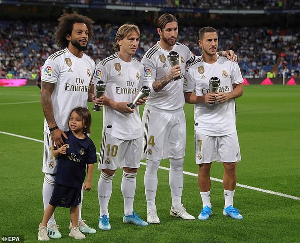 Đánh bại Osasuna, Real Madrid vươn lên dẫn đầu bảng La Liga - 2 Đánh bại Osasuna, Real Madrid vươn lên dẫn đầu bảng La Liga - 2
