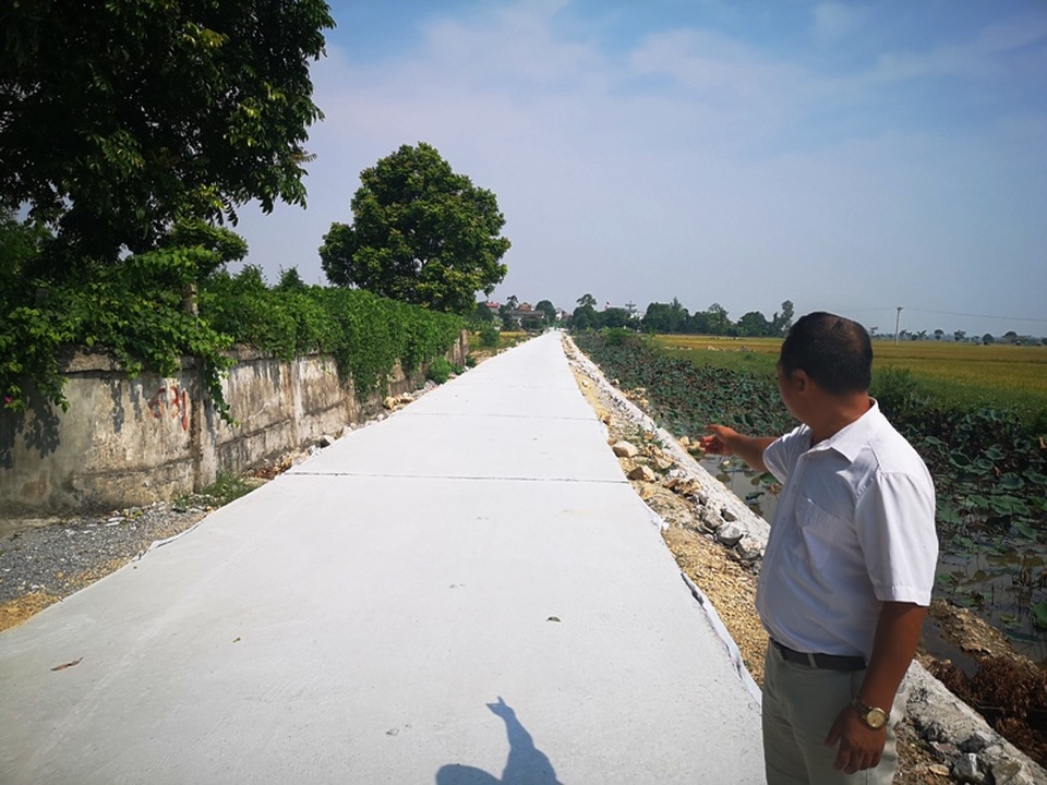 Đường bê tông 7 tỷ nứt khi chưa sử dụng: Do thời tiết nắng nóng? - 4 Đường bê tông 7 tỷ nứt khi chưa sử dụng: Do thời tiết nắng nóng? - 4