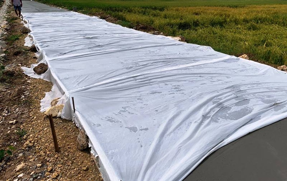 Đường bê tông 7 tỷ nứt khi chưa sử dụng: Do thời tiết nắng nóng? - 3 Đường bê tông 7 tỷ nứt khi chưa sử dụng: Do thời tiết nắng nóng? - 3