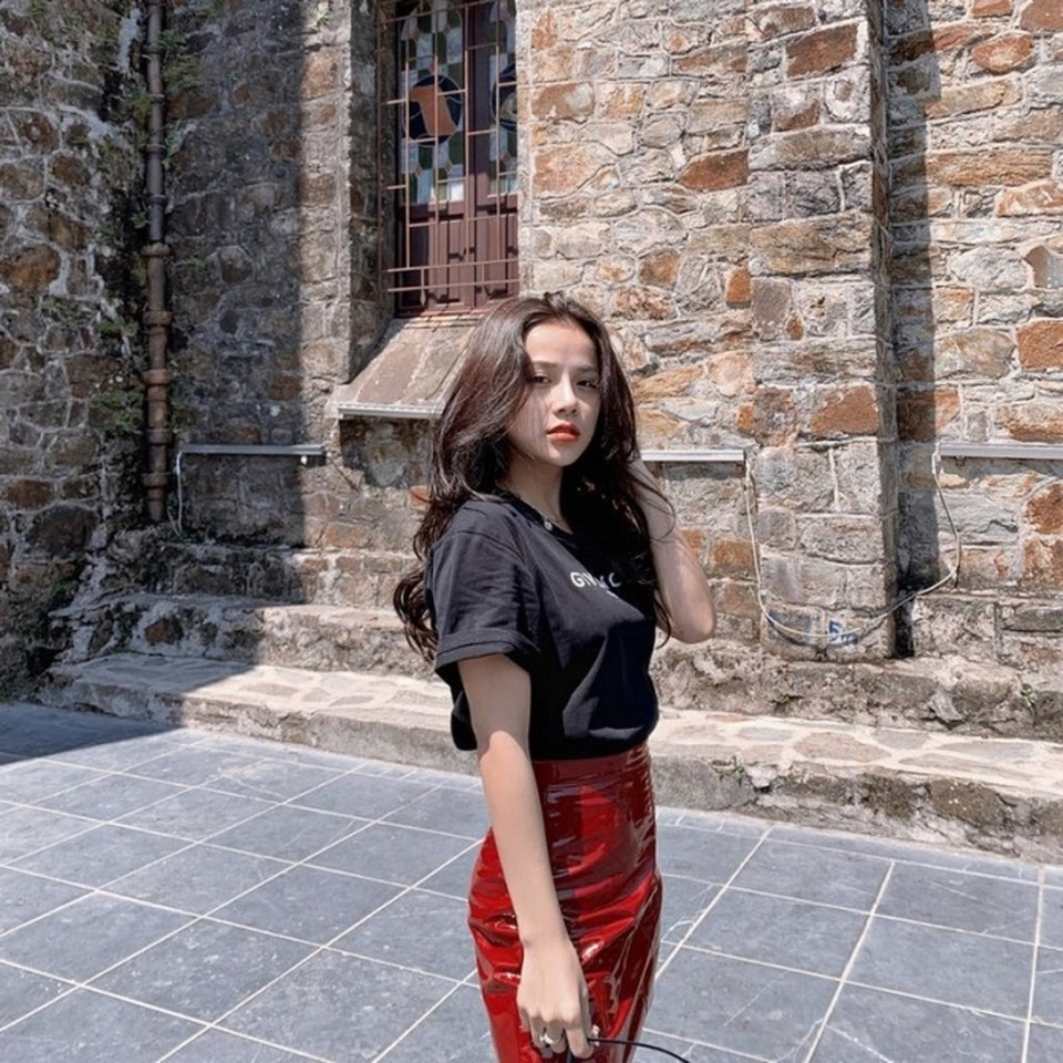 Cô gái Nghệ An quyến rũ, sở hữu giọng hát ngọt lịm tim - 2 Cô gái Nghệ An quyến rũ, sở hữu giọng hát ngọt lịm tim - 2