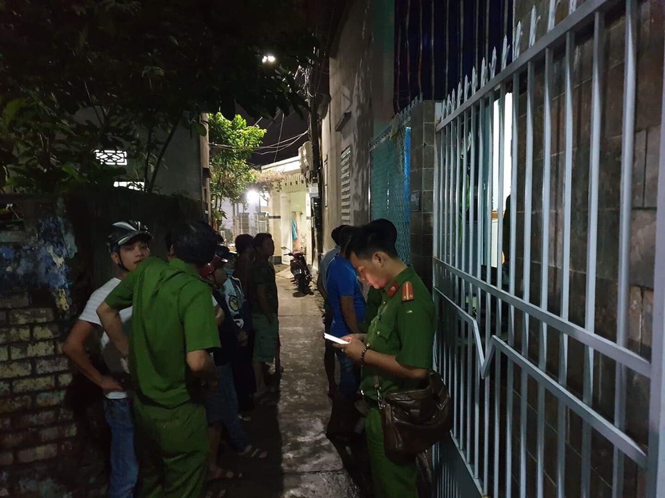 Nghi án nam thanh niên giết vợ sắp cưới rồi tự sát - 2 Nghi án nam thanh niên giết vợ sắp cưới rồi tự sát - 2