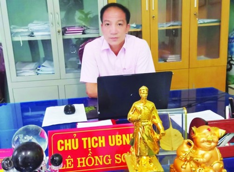 Sáp nhập xã, hàng trăm cán bộ, công chức lo mất ghế! - 2 Sáp nhập xã, hàng trăm cán bộ, công chức lo mất ghế! - 2