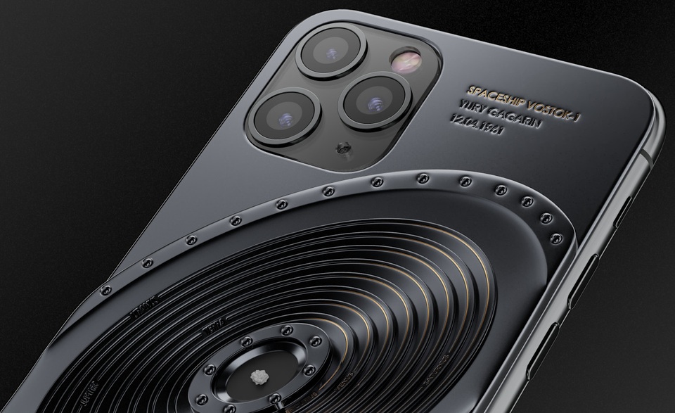 iPhone 11 Pro chế tác từ mảnh vỡ tàu Titanic và tàu vũ trụ, có giá... 809 triệu đồng - 5 iPhone 11 Pro chế tác từ mảnh vỡ tàu Titanic và tàu vũ trụ, có giá... 809 triệu đồng - 5