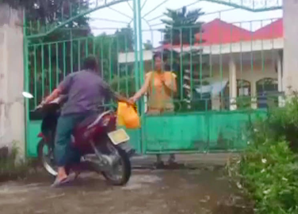 Chủ tịch Hà Nội: Xử lý nghiêm vụ ăn chặn hàng từ thiện ở trung tâm nhân đạo - 1 Chủ tịch Hà Nội: Xử lý nghiêm vụ ăn chặn hàng từ thiện ở trung tâm nhân đạo - 1