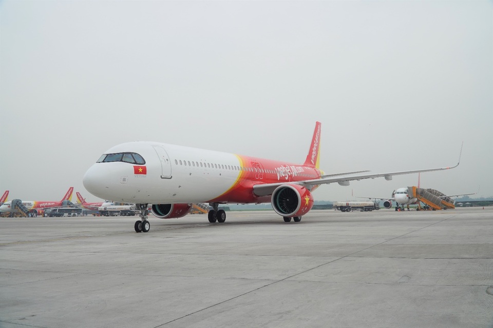 Vietjet khai thác tàu bay A321neo ACF 240 chỗ đầu tiên trên thế giới - 5 Vietjet khai thác tàu bay A321neo ACF 240 chỗ đầu tiên trên thế giới - 5