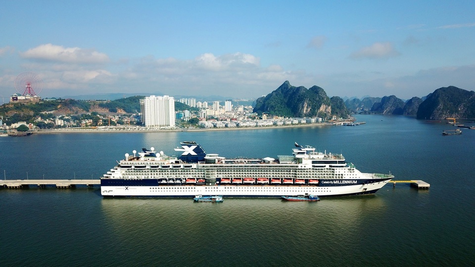 “Vụt sáng” như Quảng Ninh: Du lịch thăng hoa, kinh tế tăng trưởng thần tốc - 1 “Vụt sáng” như Quảng Ninh: Du lịch thăng hoa, kinh tế tăng trưởng thần tốc - 1
