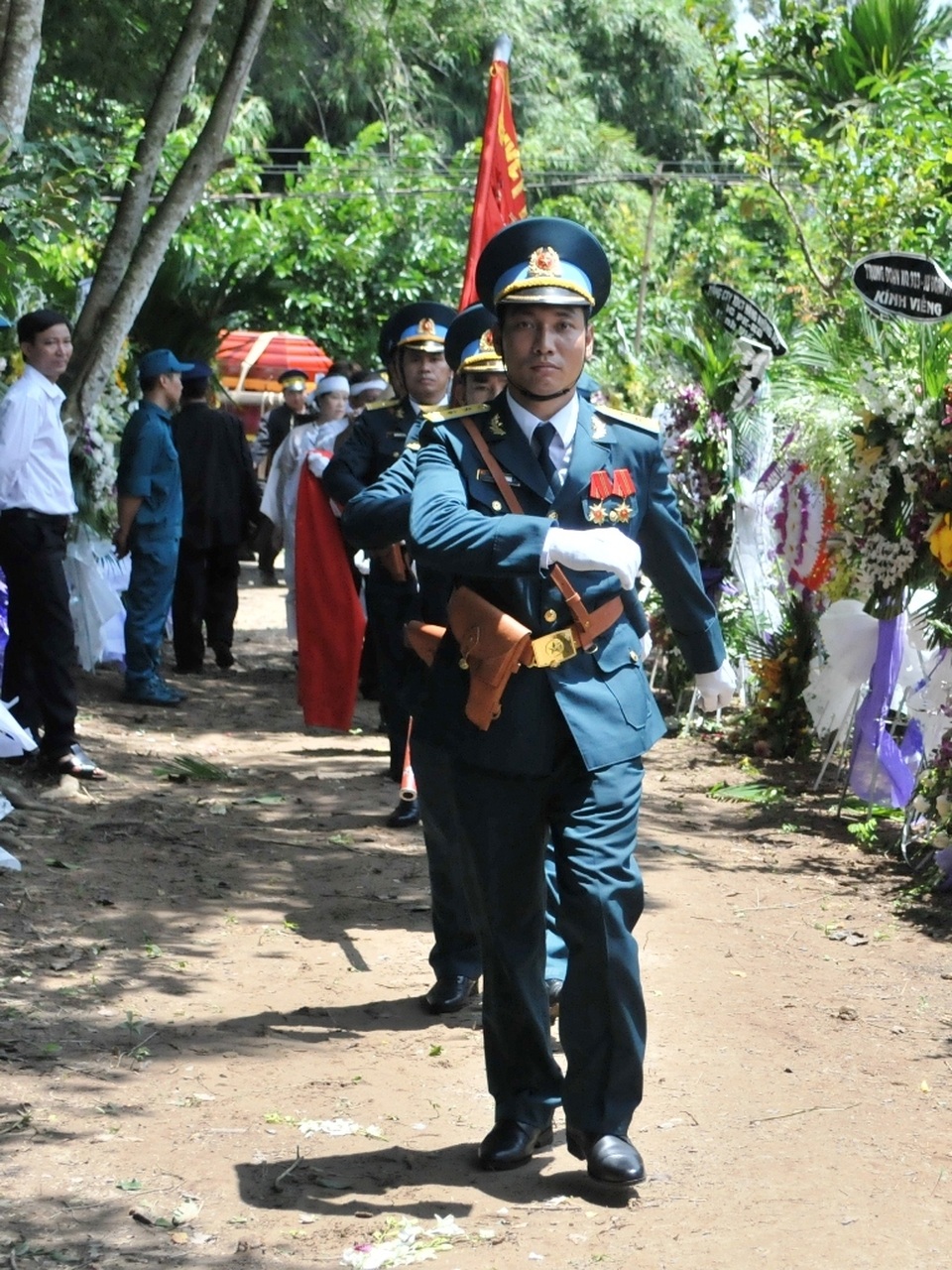 An táng Anh hùng phi công huyền thoại bắn rơi 7 máy bay Mỹ tại quê nhà Lai Vung - 1