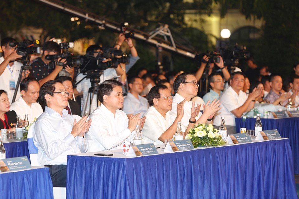 Khám phá văn hóa Tây Ninh trên phố đi bộ Hồ Gươm - 1 Khám phá văn hóa Tây Ninh trên phố đi bộ Hồ Gươm - 1