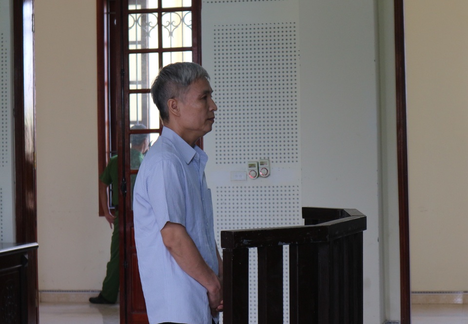 Nghi vợ ngoại tình lắp định vị theo dõi, giết người vì ghen - 1 Nghi vợ ngoại tình lắp định vị theo dõi, giết người vì ghen - 1