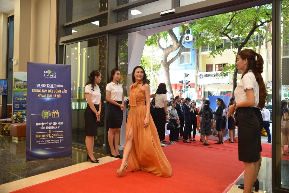 Thương hiệu bất động sản miền Nam thu hút dàn sao đất Bắc - 6 Thương hiệu bất động sản miền Nam thu hút dàn sao đất Bắc - 6