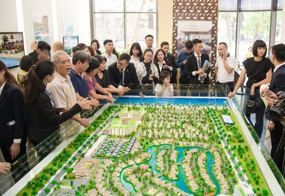 Thương hiệu bất động sản miền Nam thu hút dàn sao đất Bắc - 9 Thương hiệu bất động sản miền Nam thu hút dàn sao đất Bắc - 9