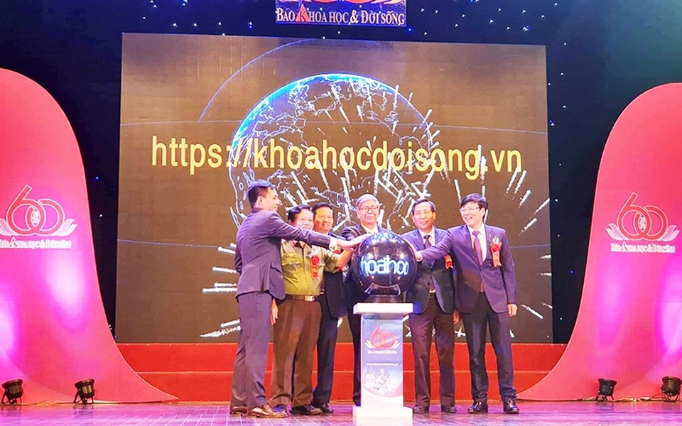 Báo Khoa học và Đời sống kỷ niệm 60 năm ngày ra số đầu tiên - 1 Báo Khoa học và Đời sống kỷ niệm 60 năm ngày ra số đầu tiên - 1