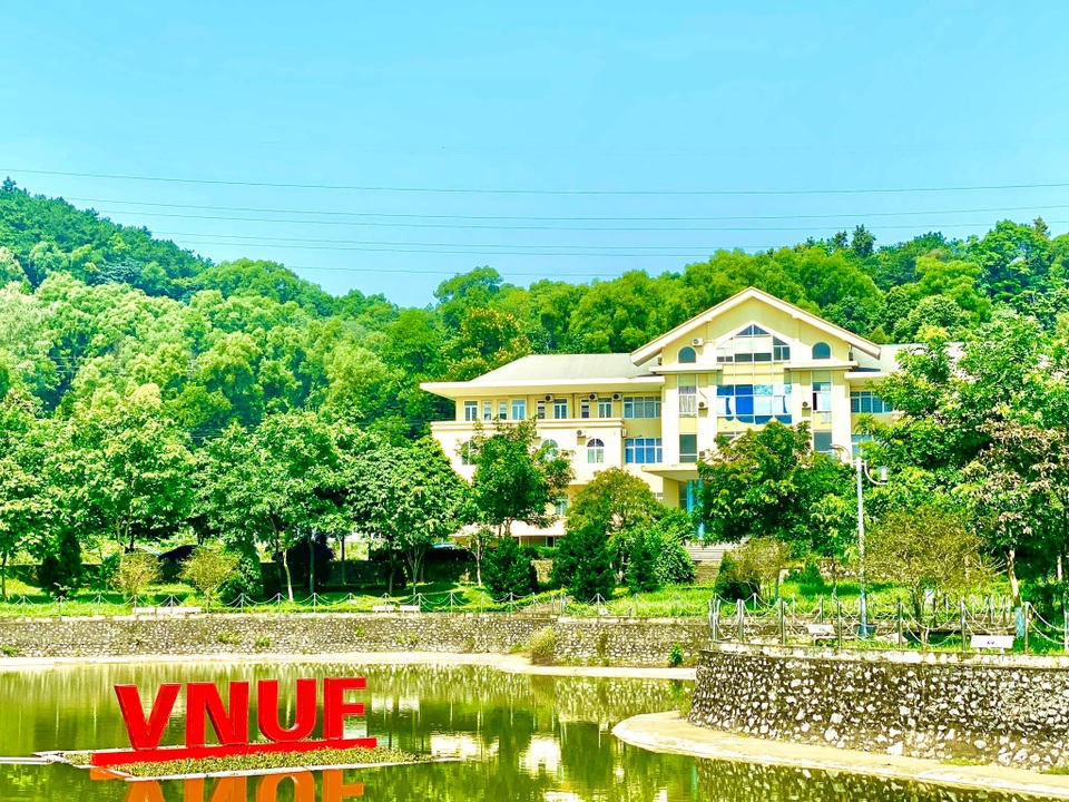 Lễ khai giảng ở trường đại học đẹp nhất Vịnh Bắc Bộ - 4 Lễ khai giảng ở trường đại học đẹp nhất Vịnh Bắc Bộ - 4