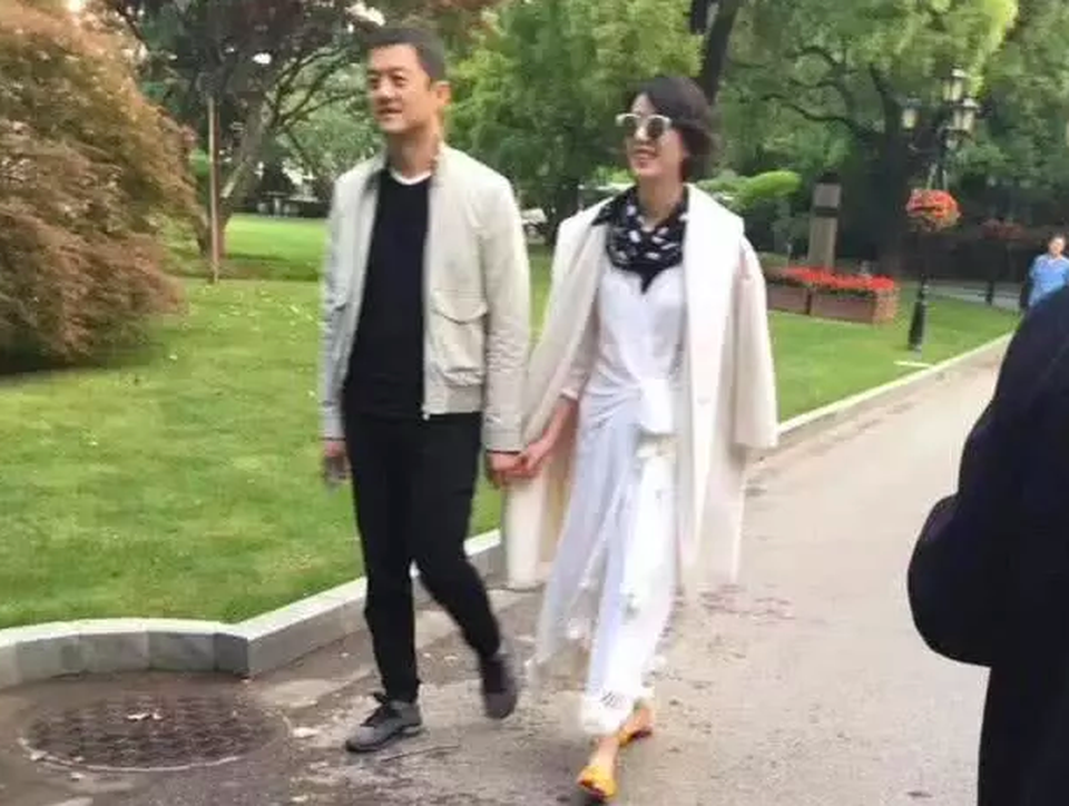 Tình cảm của người cha vĩ đại Lý Á Bằng dành cho cô con gái bị dị tật môi bẩm sinh - 6 Tình cảm của người cha vĩ đại Lý Á Bằng dành cho cô con gái bị dị tật môi bẩm sinh - 6