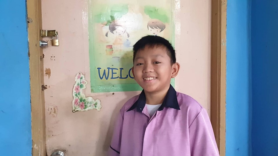 Thầy giáo 22 tuổi mặt búng ra sữa, thường xuyên bị nhầm là học sinh tiểu học - 5 Thầy giáo 22 tuổi mặt búng ra sữa, thường xuyên bị nhầm là học sinh tiểu học - 5
