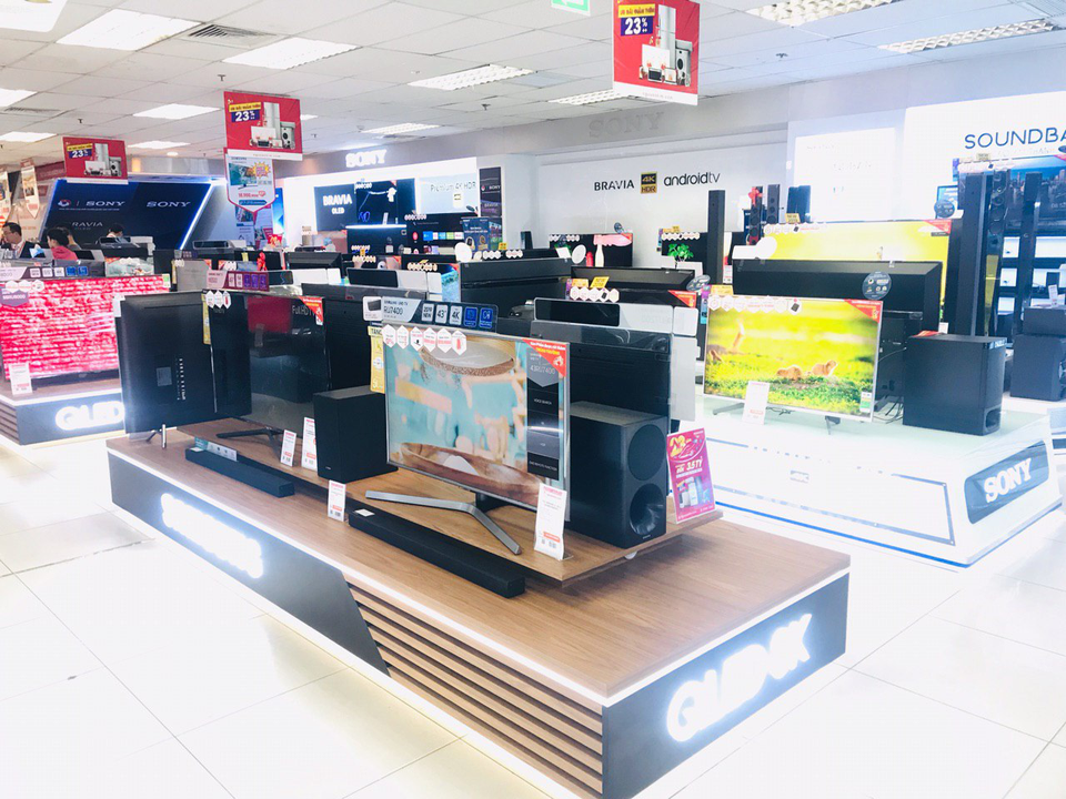 Tivi, tủ lạnh, máy giặt đồng giảm giá siêu hời tháng sinh nhật 23 tuổi Nguyễn Kim - 2 Tivi, tủ lạnh, máy giặt đồng giảm giá siêu hời tháng sinh nhật 23 tuổi Nguyễn Kim - 2