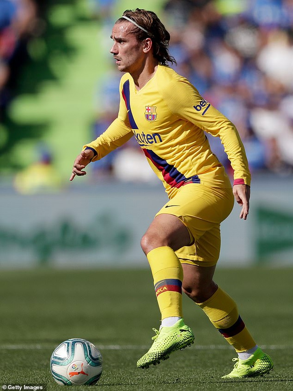 Luis Suarez tỏa sáng, Barcelona tạm vươn lên nhì bảng La Liga - 8 Luis Suarez tỏa sáng, Barcelona tạm vươn lên nhì bảng La Liga - 8